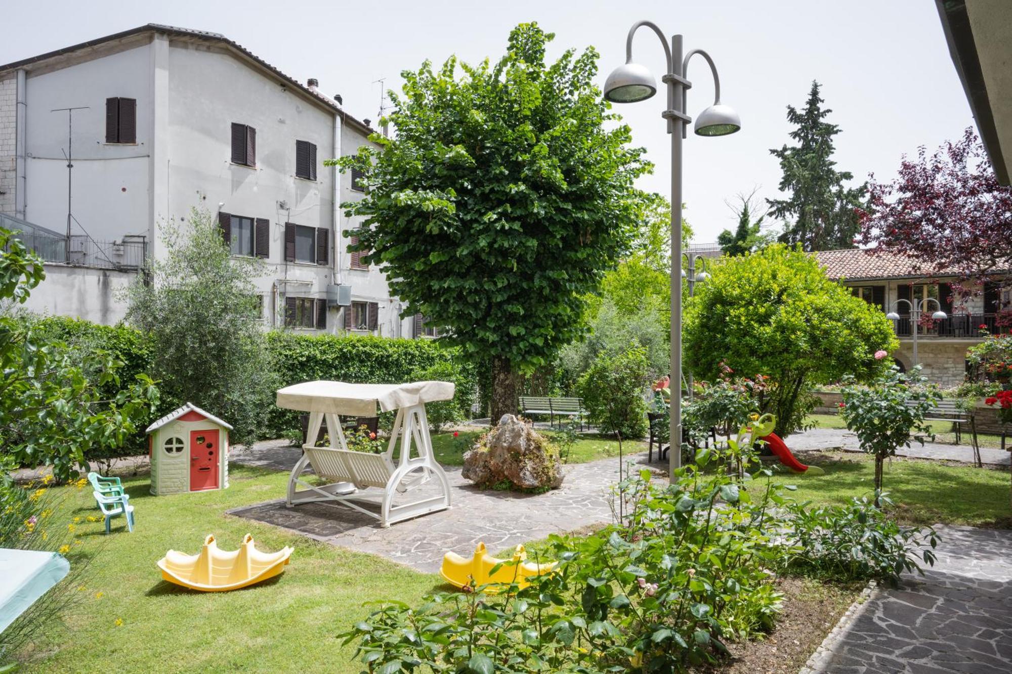 Hotel San Marco Губбио Экстерьер фото